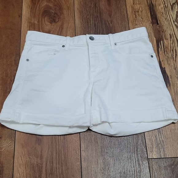 Uniqlo White Shorts - Picture 1 of 3